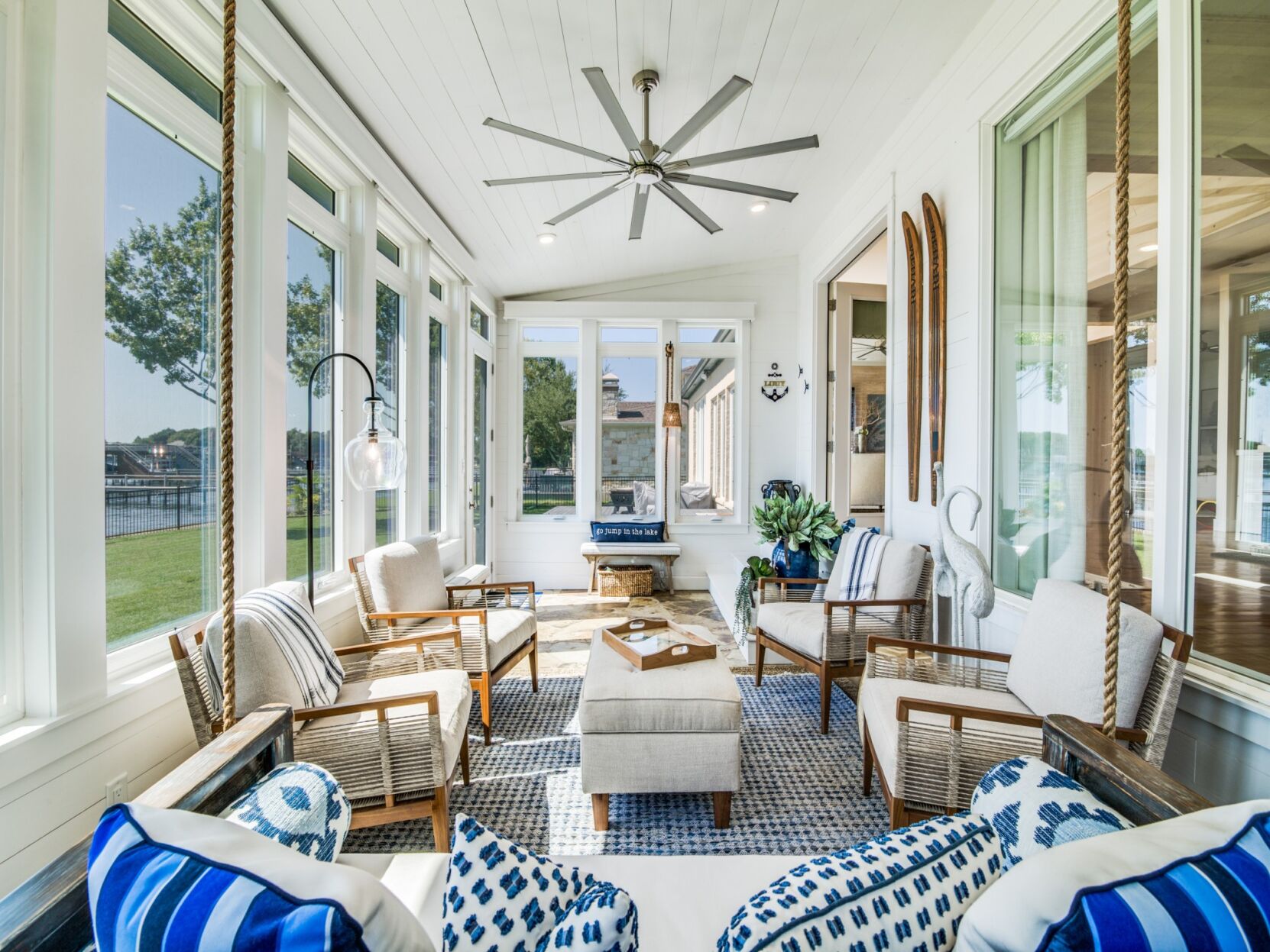 Durable Décor